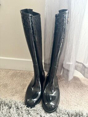 Vintage Louis Vuitton Patent Black Drops High Rain Boots